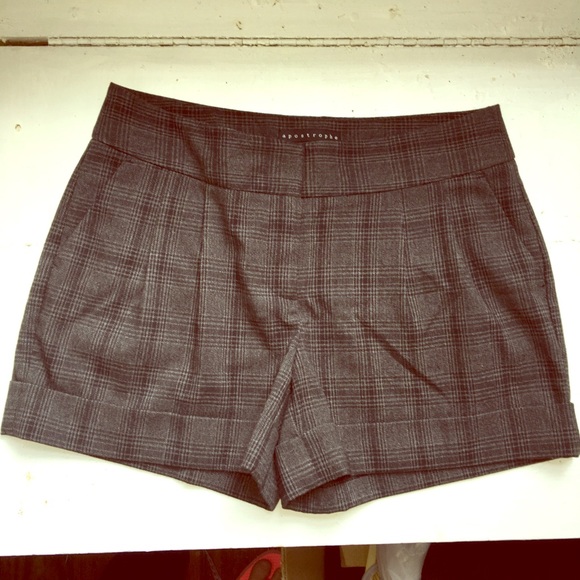Cuffed Plaid Business Shorts by Apostrophe - Picture 1 of 8
